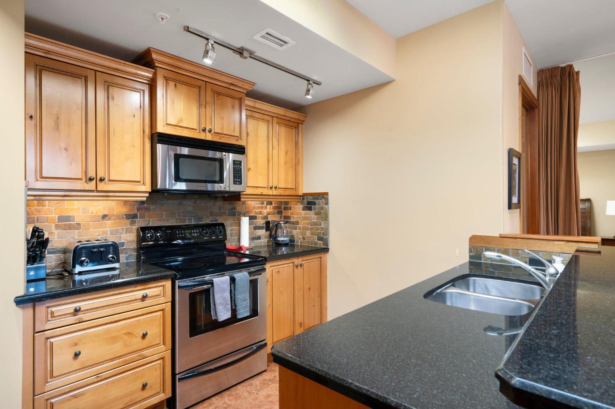 Cascade Penthouse By Canadian Rockies Vacation Rentals Canmore Exterior photo