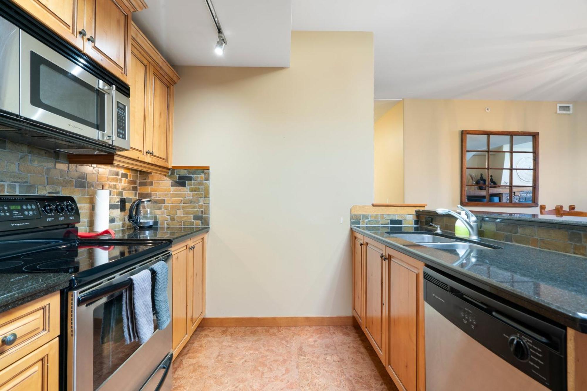 Cascade Penthouse By Canadian Rockies Vacation Rentals Canmore Exterior photo