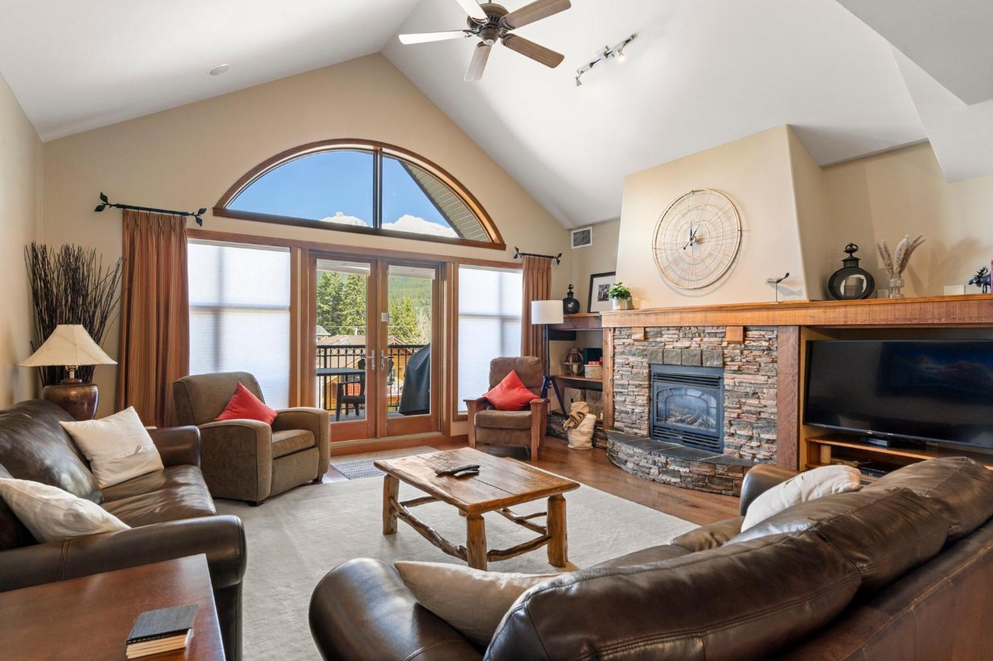 Cascade Penthouse By Canadian Rockies Vacation Rentals Canmore Exterior photo