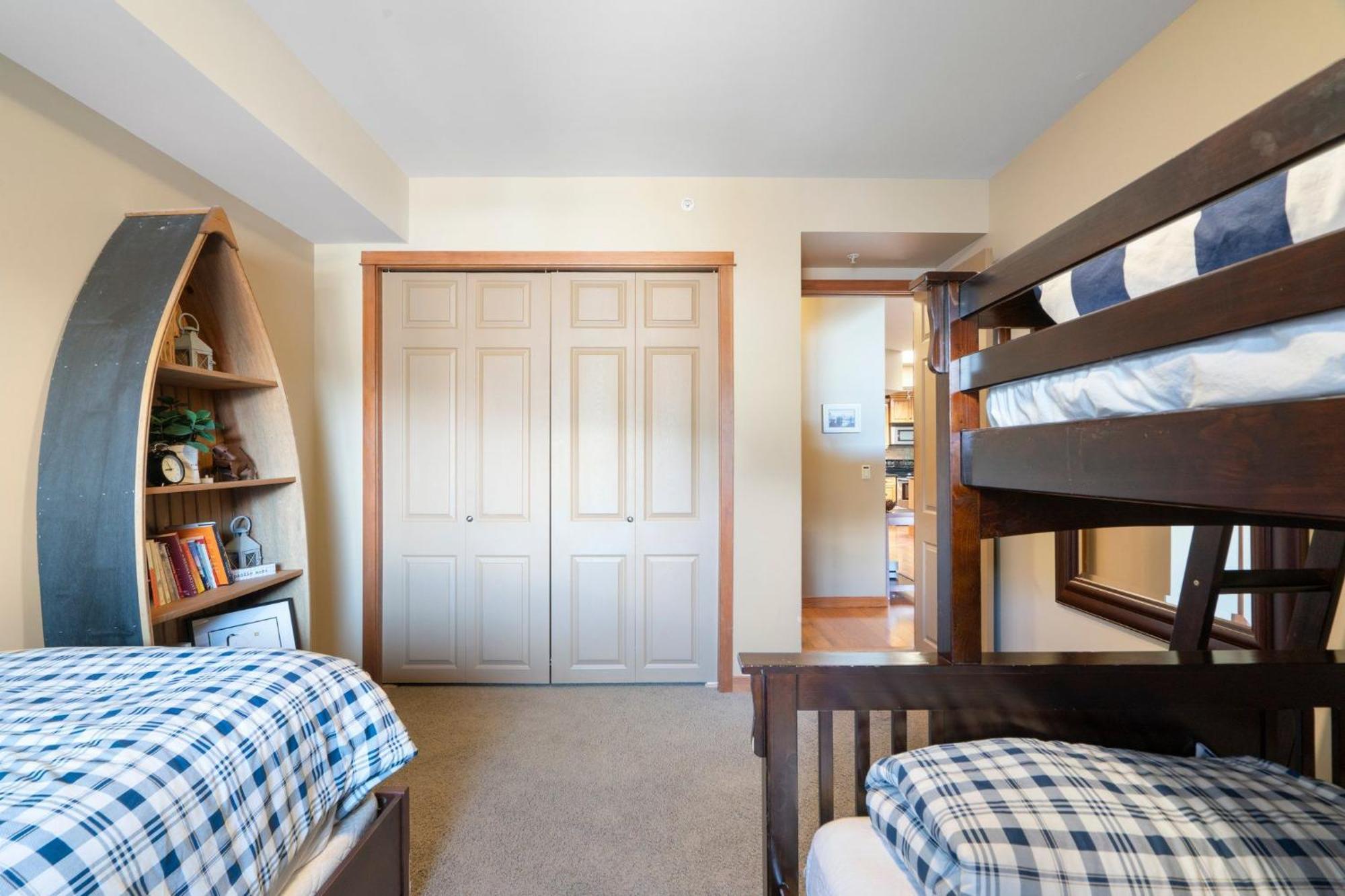 Cascade Penthouse By Canadian Rockies Vacation Rentals Canmore Exterior photo